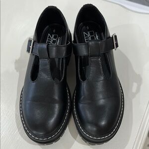 NOBO Black Dress Shoes with Classic Round Toe